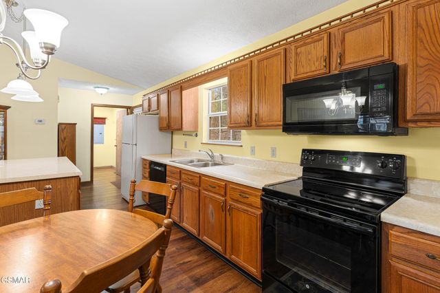 3840 Saddle Brook Way, Sevierville, TN 37862