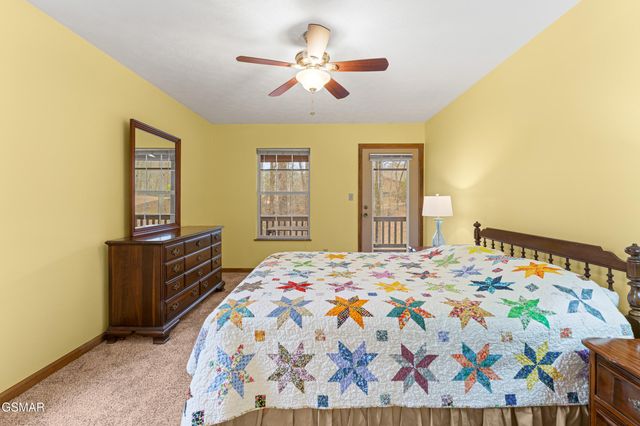 3840 Saddle Brook Way, Sevierville, TN 37862
