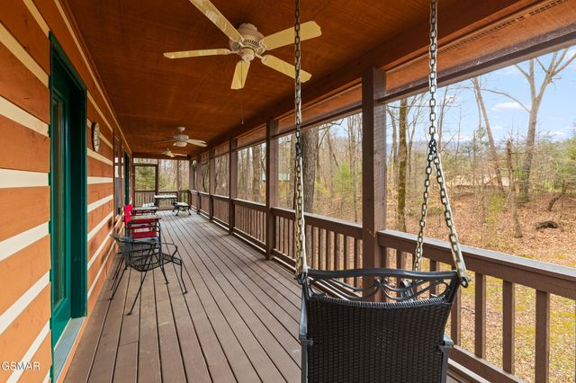 3840 Saddle Brook Way, Sevierville, TN 37862