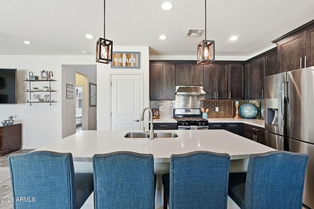 2030 W MUSKET Place, Chandler, AZ 85286