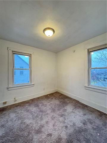 6640 Rowan St, Lincoln Larimer, PA 15206