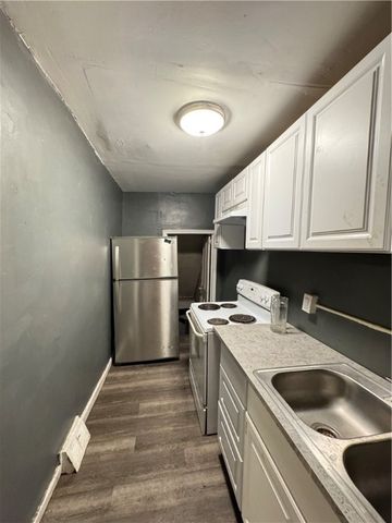 6640 Rowan St, Lincoln Larimer, PA 15206