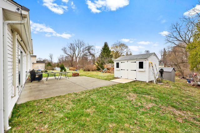 2881 Meadowcrest Drive, Yorktown Heights, NY 10598