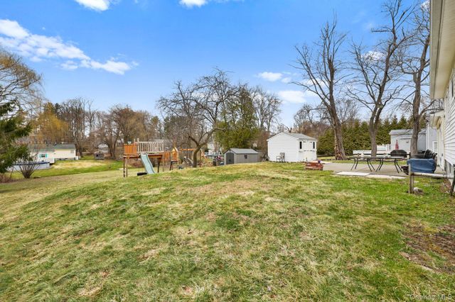 2881 Meadowcrest Drive, Yorktown Heights, NY 10598