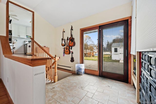 2881 Meadowcrest Drive, Yorktown Heights, NY 10598