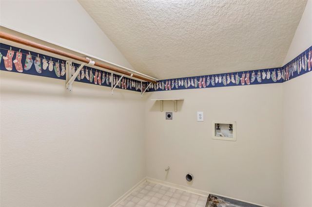 5721 Forest Timbers Drive, Humble, TX 77346