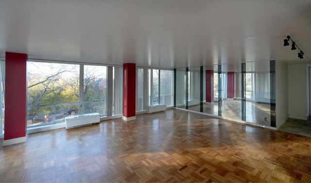 601 E 32nd Street 400, Chicago, IL 60616