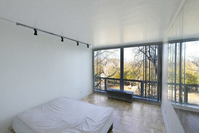 601 E 32nd Street 400, Chicago, IL 60616