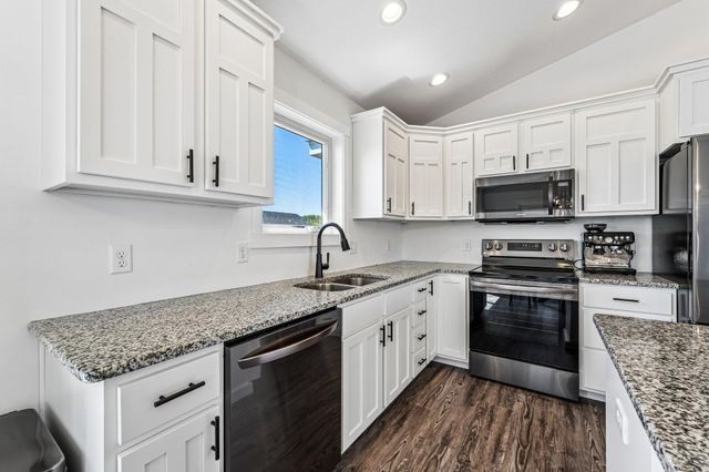 2532 Miller Avenue, River Falls, WI 54022