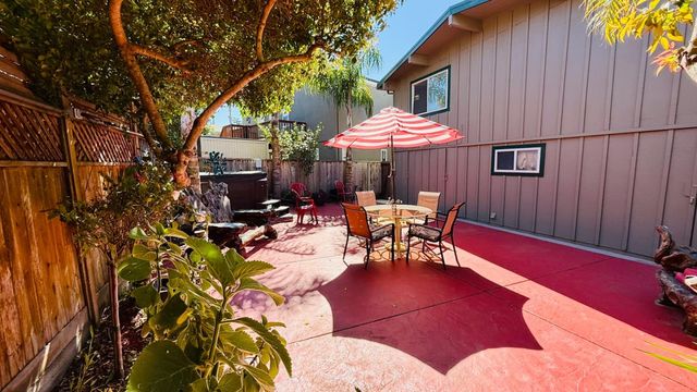 716 Seacliff Drive, Aptos, CA 95003