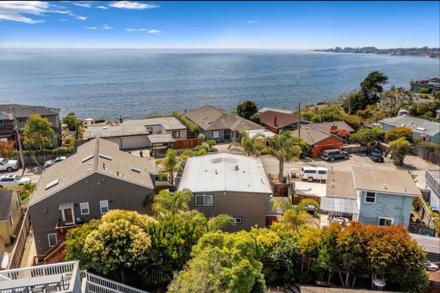 716 Seacliff Drive, Aptos, CA 95003