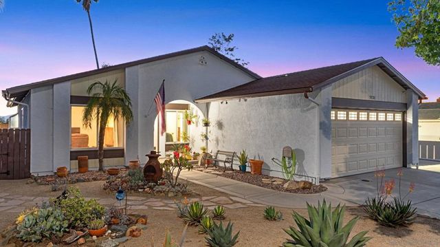 1131 Conway Dr, Escondido, CA 92027