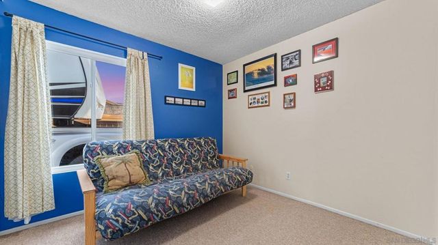 1131 Conway Dr, Escondido, CA 92027