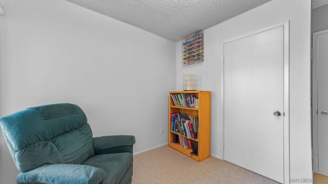 1131 Conway Dr, Escondido, CA 92027