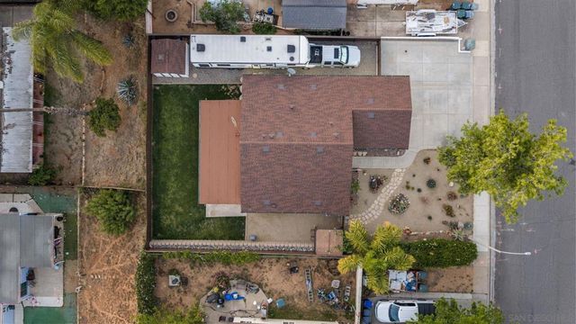 1131 Conway Dr, Escondido, CA 92027
