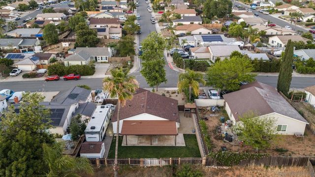 1131 Conway Dr, Escondido, CA 92027