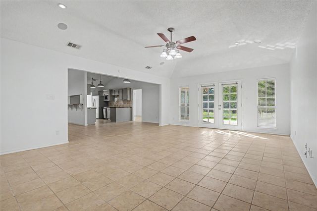 22516 Pebble Beach Way, Huntsville, TX 77320