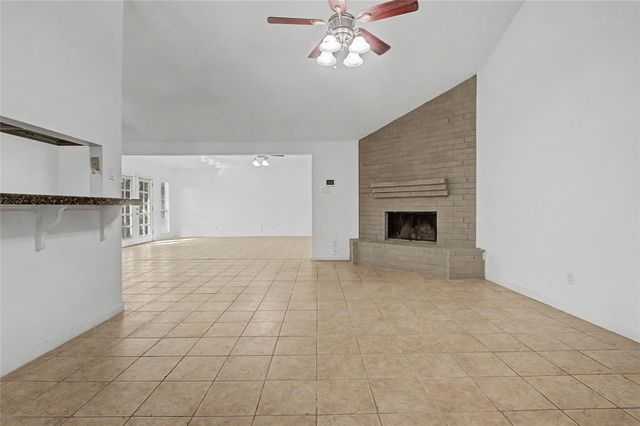 22516 Pebble Beach Way, Huntsville, TX 77320