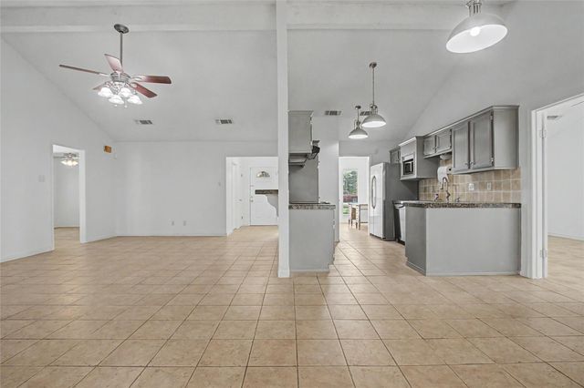 22516 Pebble Beach Way, Huntsville, TX 77320