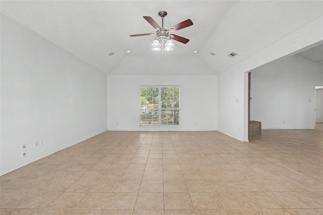 22516 Pebble Beach Way, Huntsville, TX 77320