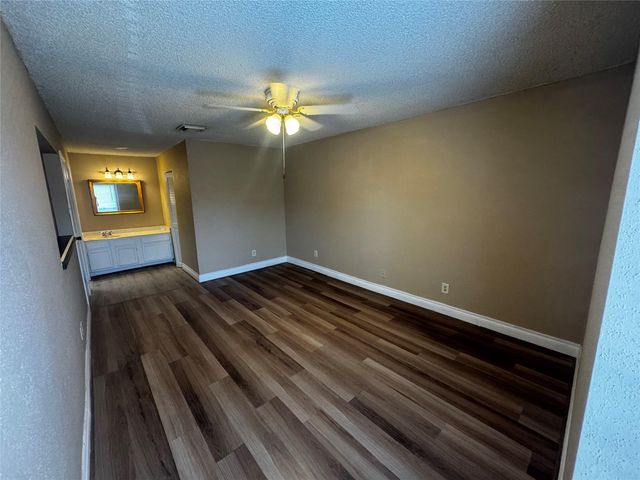 9536 Pagewood Lane 9536, Houston, TX 77063