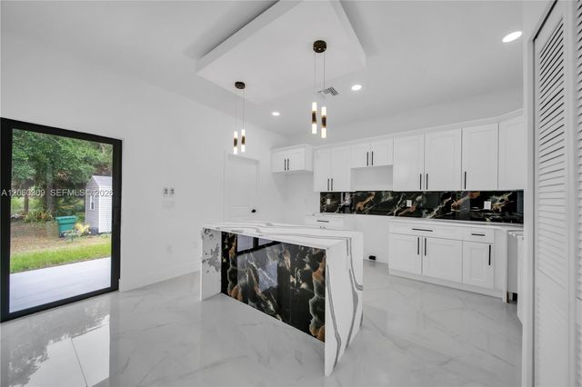3304 E 15th Street, Lehigh Acres, FL 33972