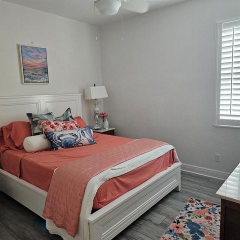 232 SE Via Visconti, Port St. Lucie, FL 34952