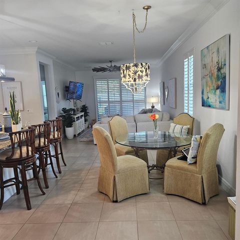 232 SE Via Visconti, Port St. Lucie, FL 34952