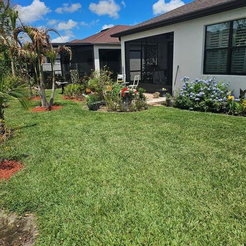 232 SE Via Visconti, Port St. Lucie, FL 34952