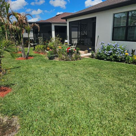 232 SE Via Visconti, Port St. Lucie, FL 34952