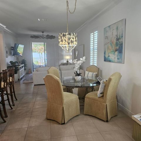 232 SE Via Visconti, Port St. Lucie, FL 34952