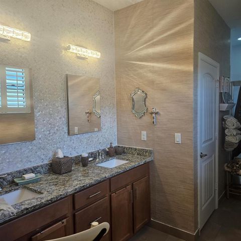 232 SE Via Visconti, Port St. Lucie, FL 34952