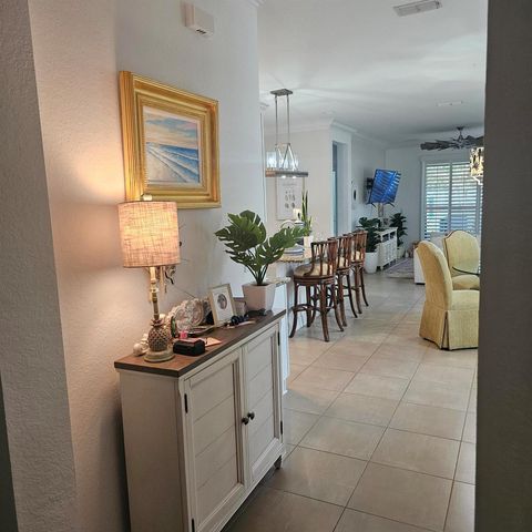 232 SE Via Visconti, Port St. Lucie, FL 34952