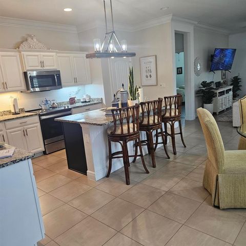 232 SE Via Visconti, Port St. Lucie, FL 34952