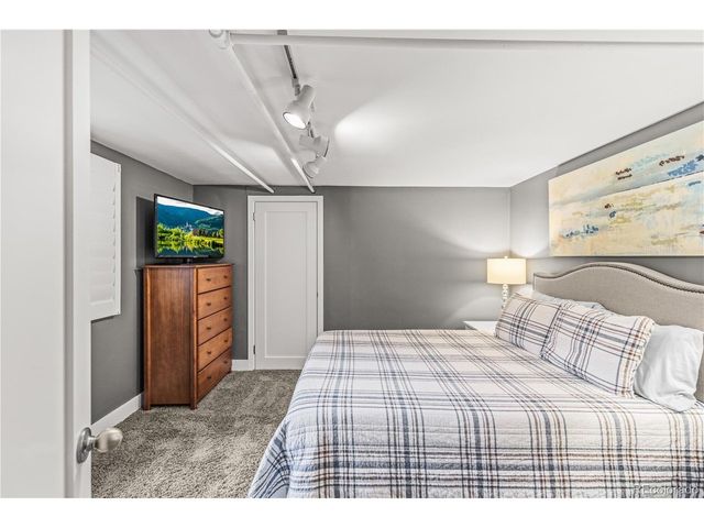 7005 W 44th Ave, Wheat Ridge, CO 80033