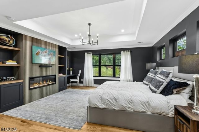 49 Upper Dr, Watchung Boro, NJ 07069