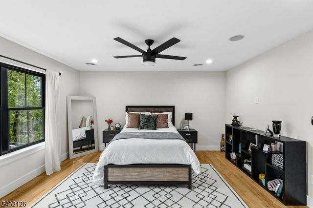 49 Upper Dr, Watchung Boro, NJ 07069