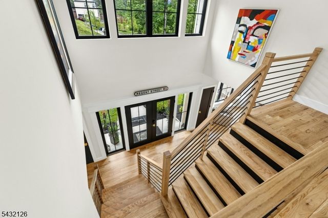 49 Upper Dr, Watchung Boro, NJ 07069
