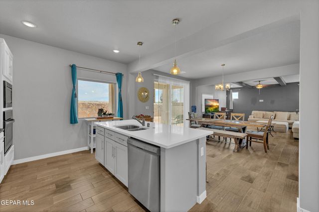 12526 Breeder Cup Way, El Paso, TX 79928