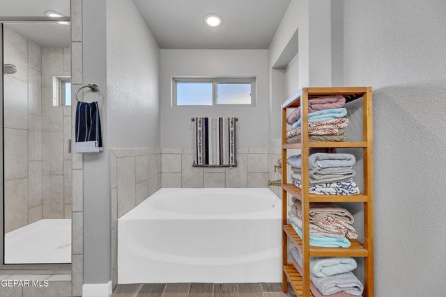 12526 Breeder Cup Way, El Paso, TX 79928