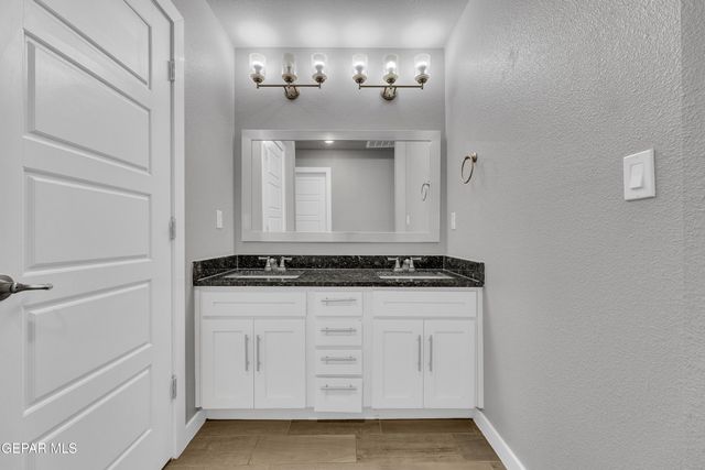 12526 Breeder Cup Way, El Paso, TX 79928