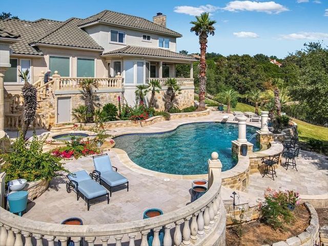 1517 Osprey Ridge LOOP, Lago Vista, TX 78645