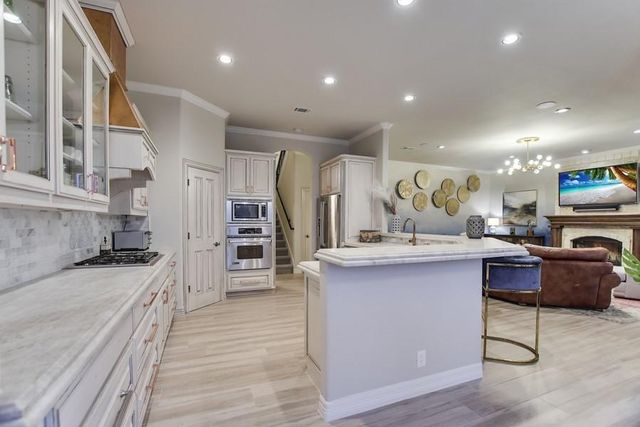 1517 Osprey Ridge LOOP, Lago Vista, TX 78645