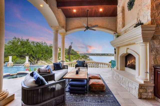 1517 Osprey Ridge LOOP, Lago Vista, TX 78645