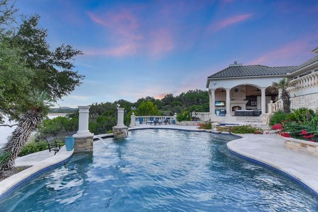 1517 Osprey Ridge LOOP, Lago Vista, TX 78645