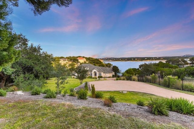 1517 Osprey Ridge LOOP, Lago Vista, TX 78645