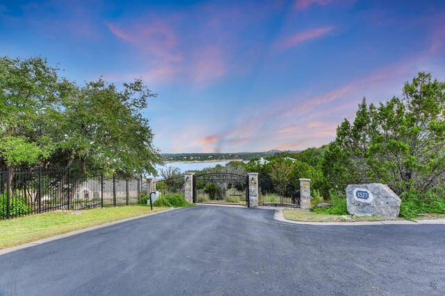 1517 Osprey Ridge LOOP, Lago Vista, TX 78645