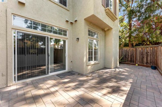 4071 Ghiotti Dr, Pleasanton, CA 94588