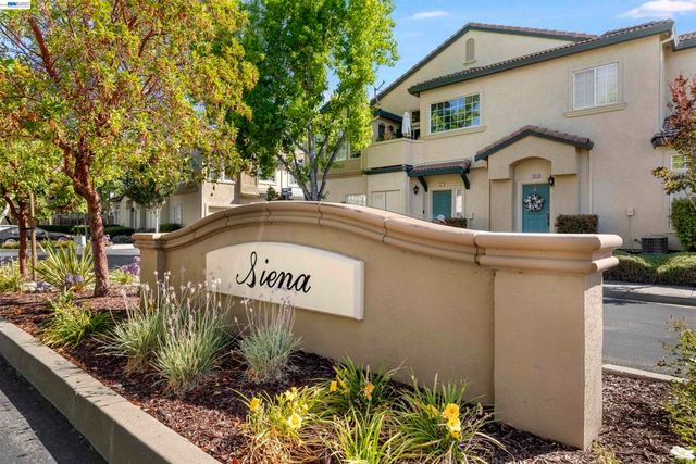 4071 Ghiotti Dr, Pleasanton, CA 94588