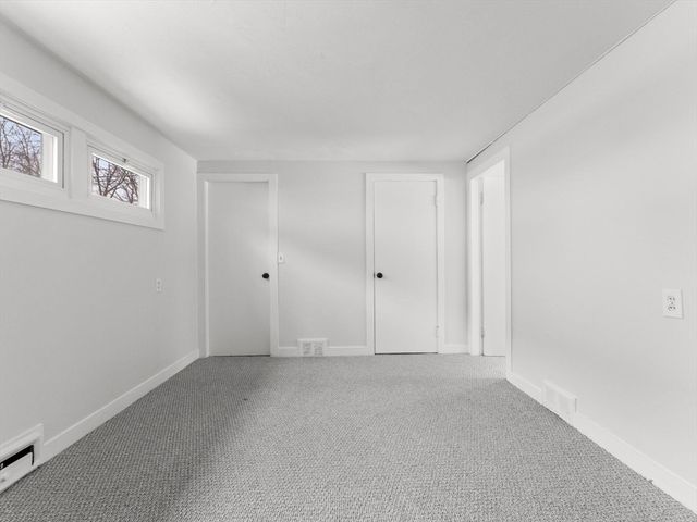 28 Crestview Dr RHS, Westborough, MA 01581